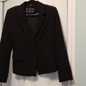 Women Black Blazer LeChateau  Size small